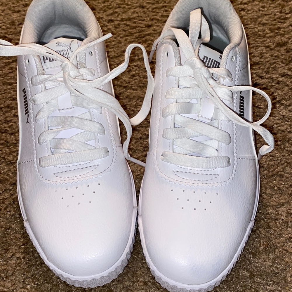 New Puma all white 7.5
